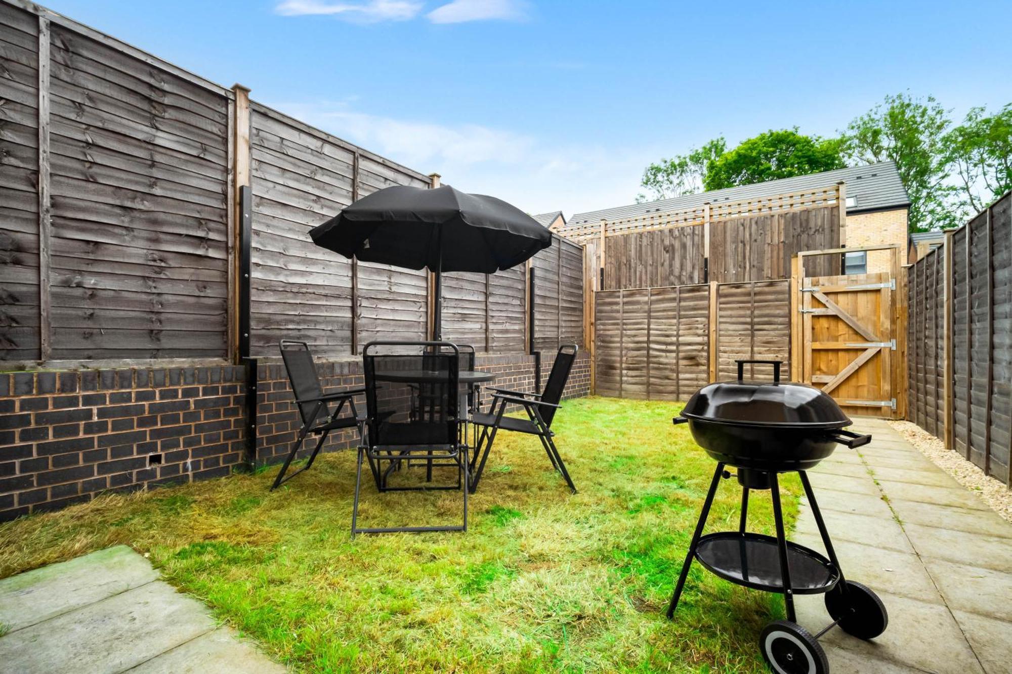 Luxury City Centre 5 Bed House With En-Suite, Bbq, On-Site Parking By Azura Nights Birmingham Dış mekan fotoğraf